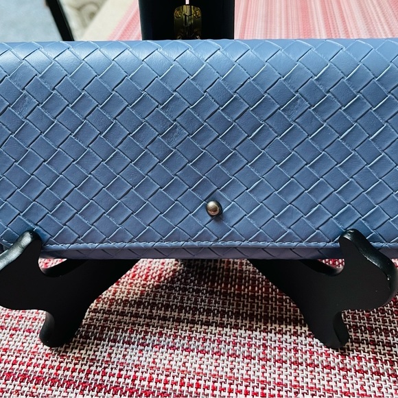 Beautiful ‘Designer Inspired’ Tri-Fold Wallet in Gorgeous Slate Blue Color NWOT - Picture 6 of 16